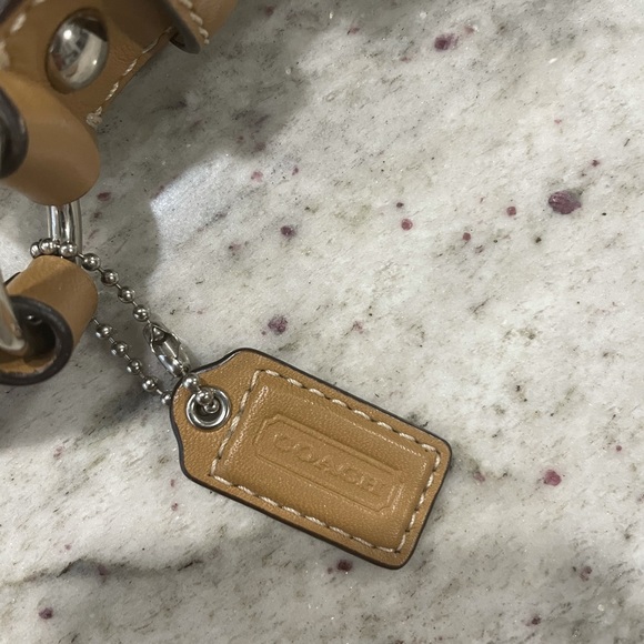 Coach Zoe Shoulder Bag - Cream/Tan Authentic - Picture 7 of 16